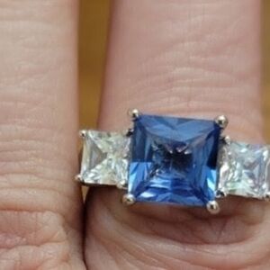 Elegant Blue and Silver Women's Ring